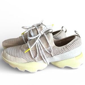 Sorel Kinetic Impact Lace Dark Stone Moonstone Sneaker Women's US size 9.5